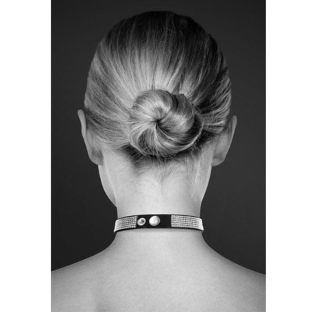 Чокер с кольцом в форме сердца